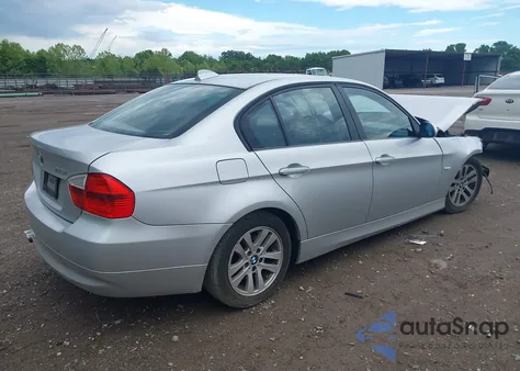 2007 BMW 328I из США, поврежденный, VIN WBAVC535X7FZ77507